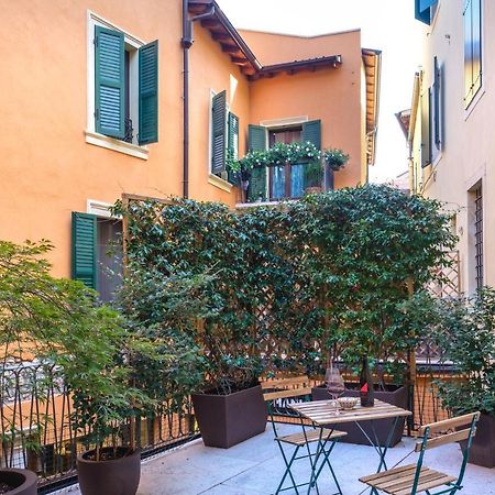 Appartamento La terrazza in centro Verona Esterno foto
